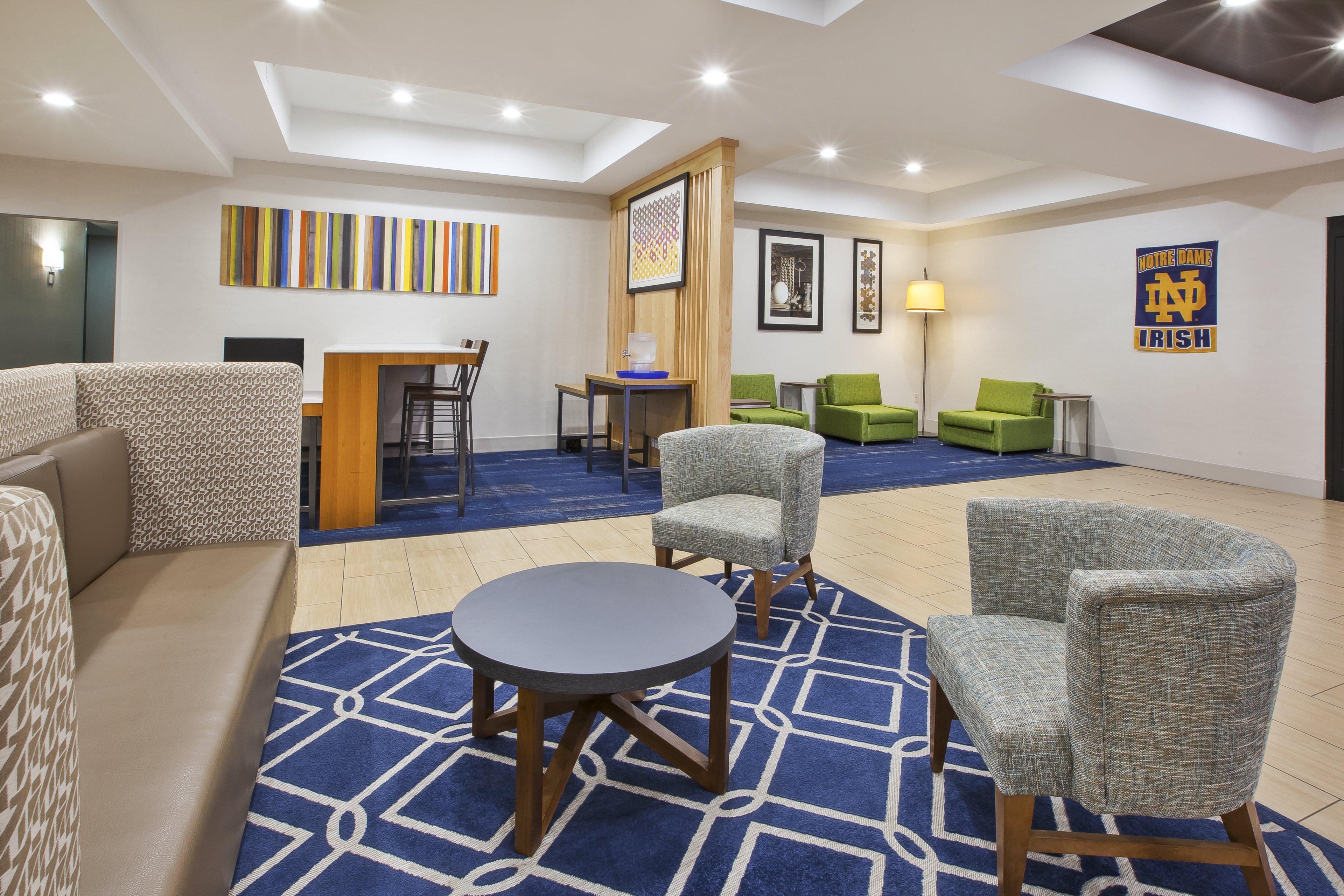 Holiday Inn Express Niles By Ihg Zewnętrze zdjęcie
