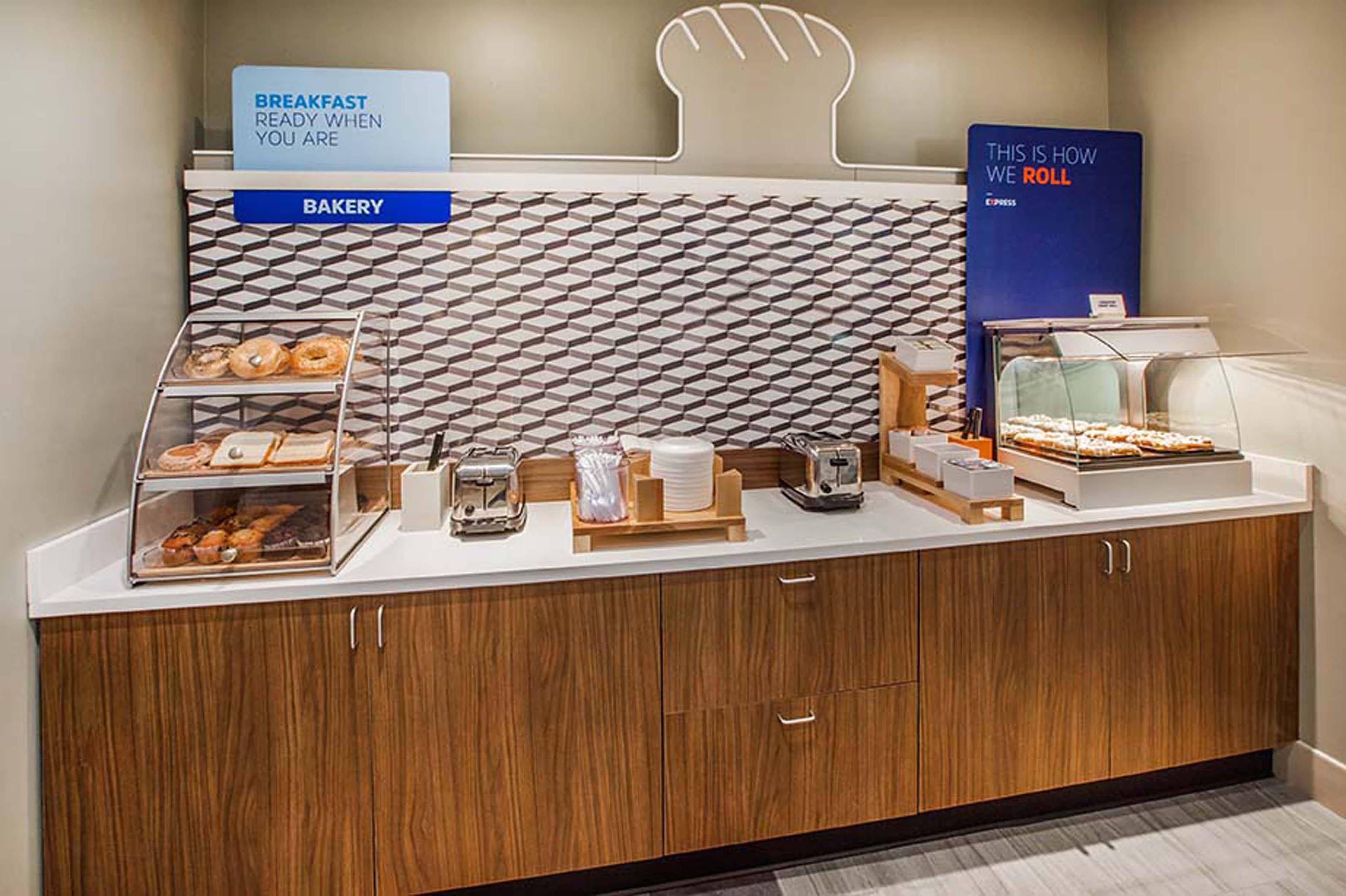 Holiday Inn Express Niles By Ihg Zewnętrze zdjęcie