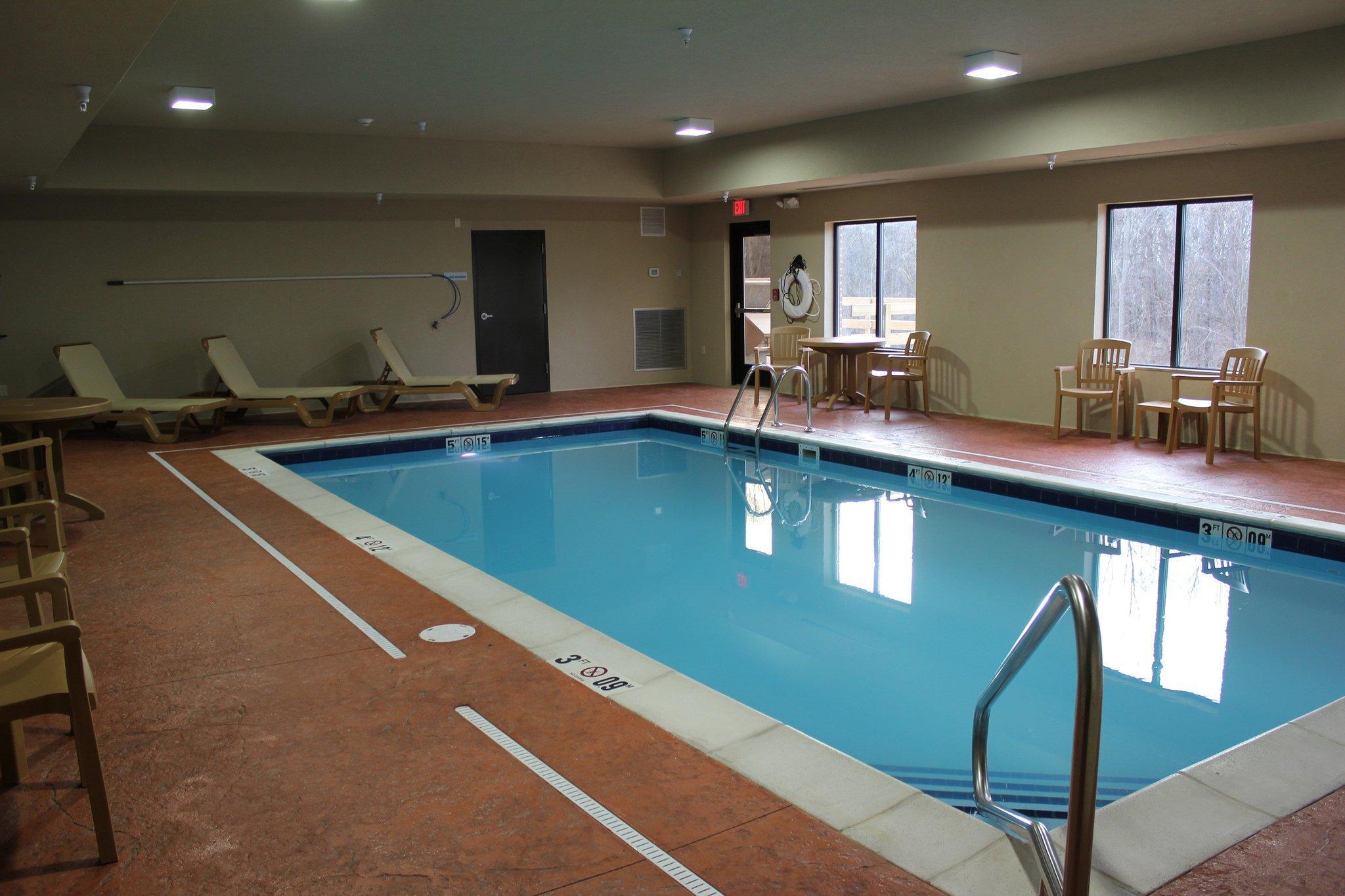 Holiday Inn Express Niles By Ihg Zewnętrze zdjęcie