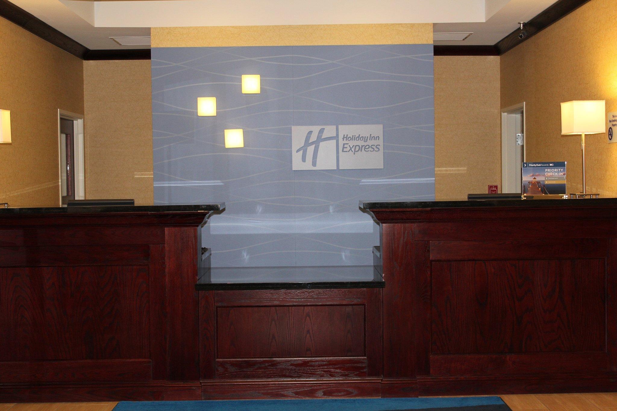 Holiday Inn Express Niles By Ihg Zewnętrze zdjęcie