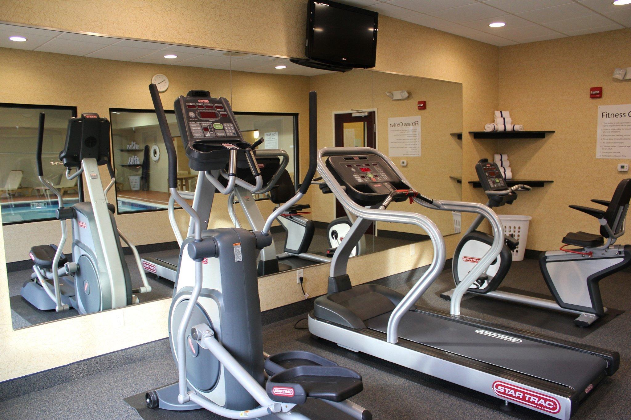 Holiday Inn Express Niles By Ihg Udogodnienia zdjęcie
